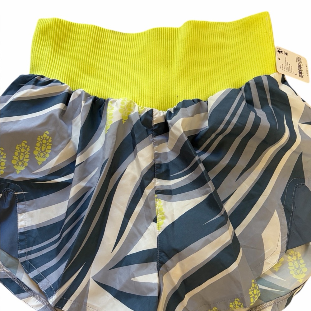 Free People Carpe Diem Printed Shorts,Neon Yellow multi colored, Large, NWT - Picture 3 of 7